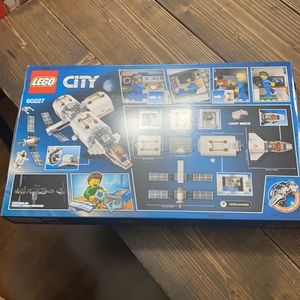 *NWT 60227 Lego City Lunar Space Station